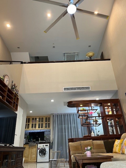 ทาวน์โฮมให้เช่า 3.5 ชั้น 193 ตรม. ตกแต่งพร้อมอยู่ 33,000 บาท/เดือน บ้านกลางเมืองวิภาวดี