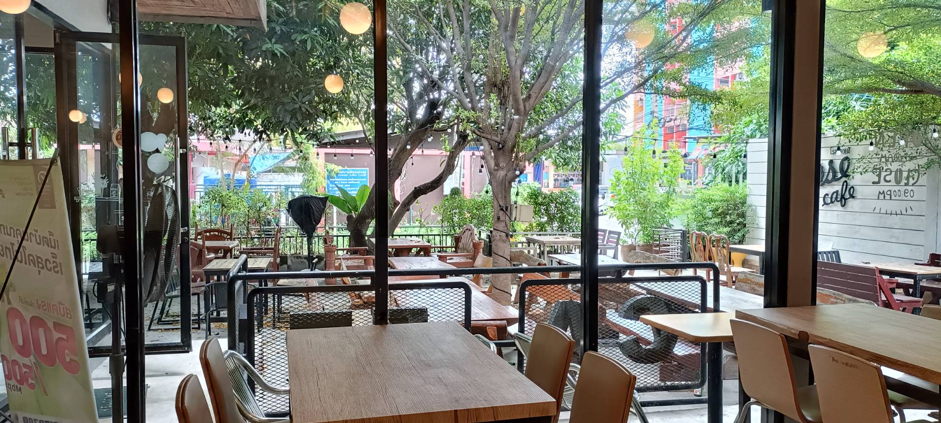 ขายร้านกาแฟพร้อมอุปกรณ์ครบ พร้อมห้องเช่า 6 ห้อง ทำเลดี ตำบลแสนสุข อำเภอเมืองชลบุรี ชลบุรี