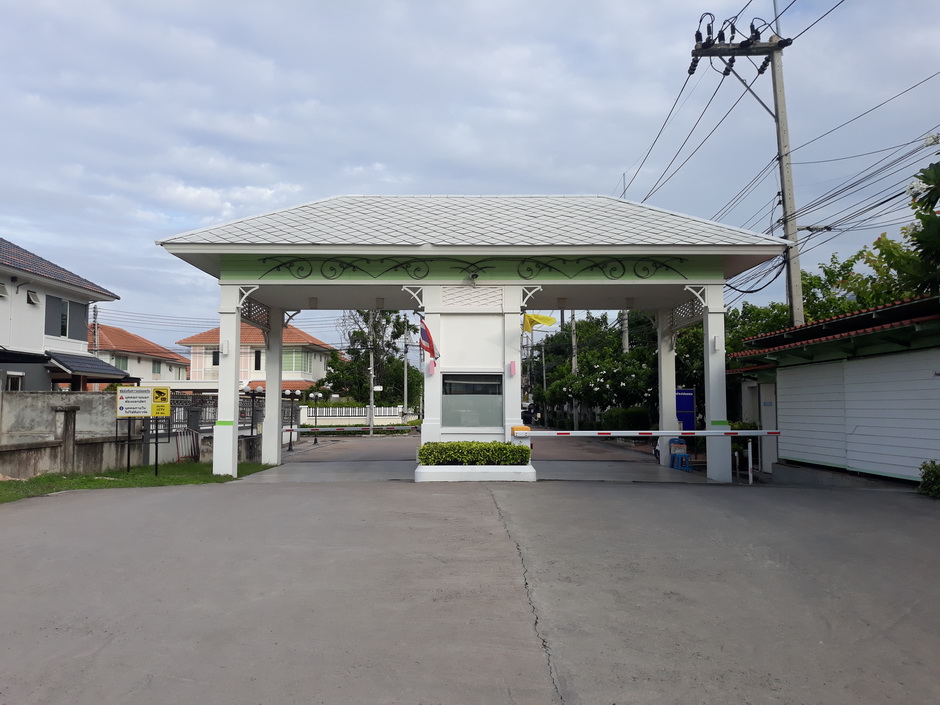 ขายบ้านแฝด 2 ชั้น หมู่บ้านสายลมชมวิว อ่างศิลา จังหวัดชลบุรี 