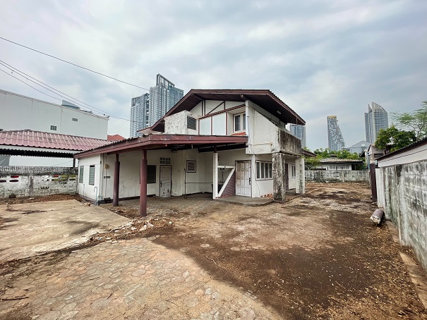 ขายบ้านเดี่ยว  2 ชั้น  ซอยกรุงเทพ-นนท์ 13   แยก 5    ( ซอยทับทิม 5 )