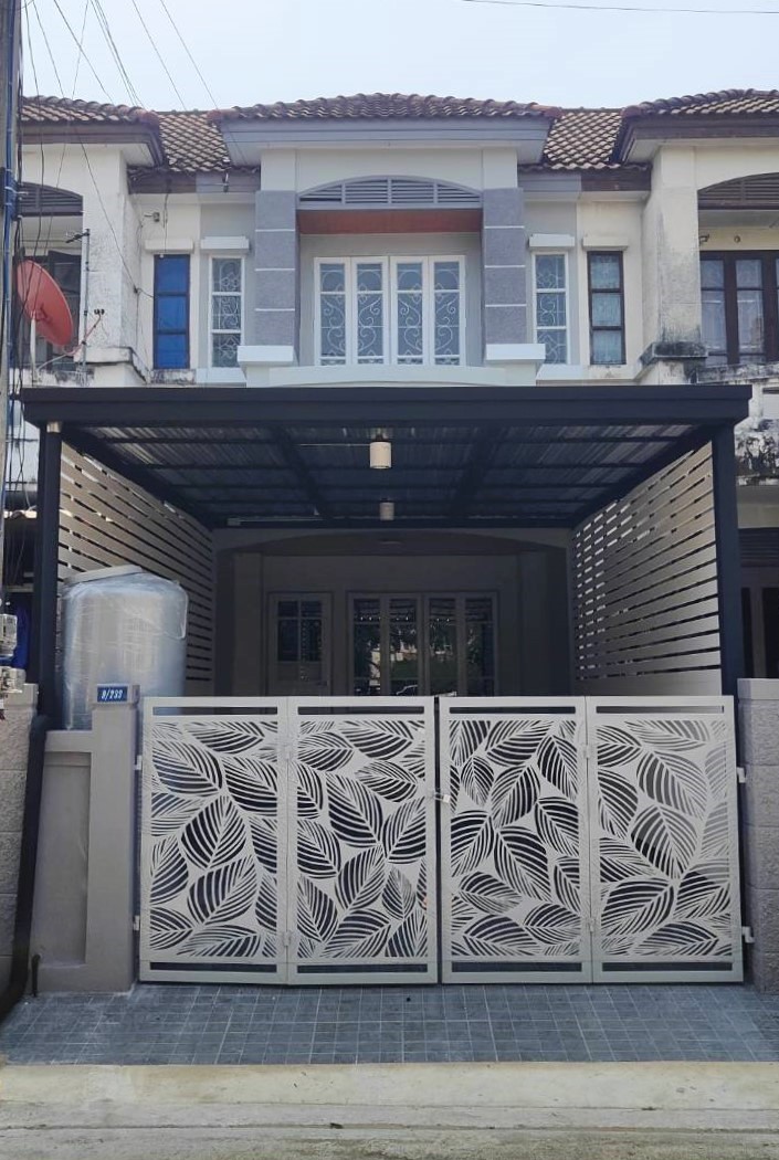 หมู่บ้านบุศรินทร์ปิ่นเกล้า (Bussarin Pinklao) ทาวน์เฮ้าส์ 2ชั้น ติดพุทธมณฑลสาย4 ติดห้าง The Fourth