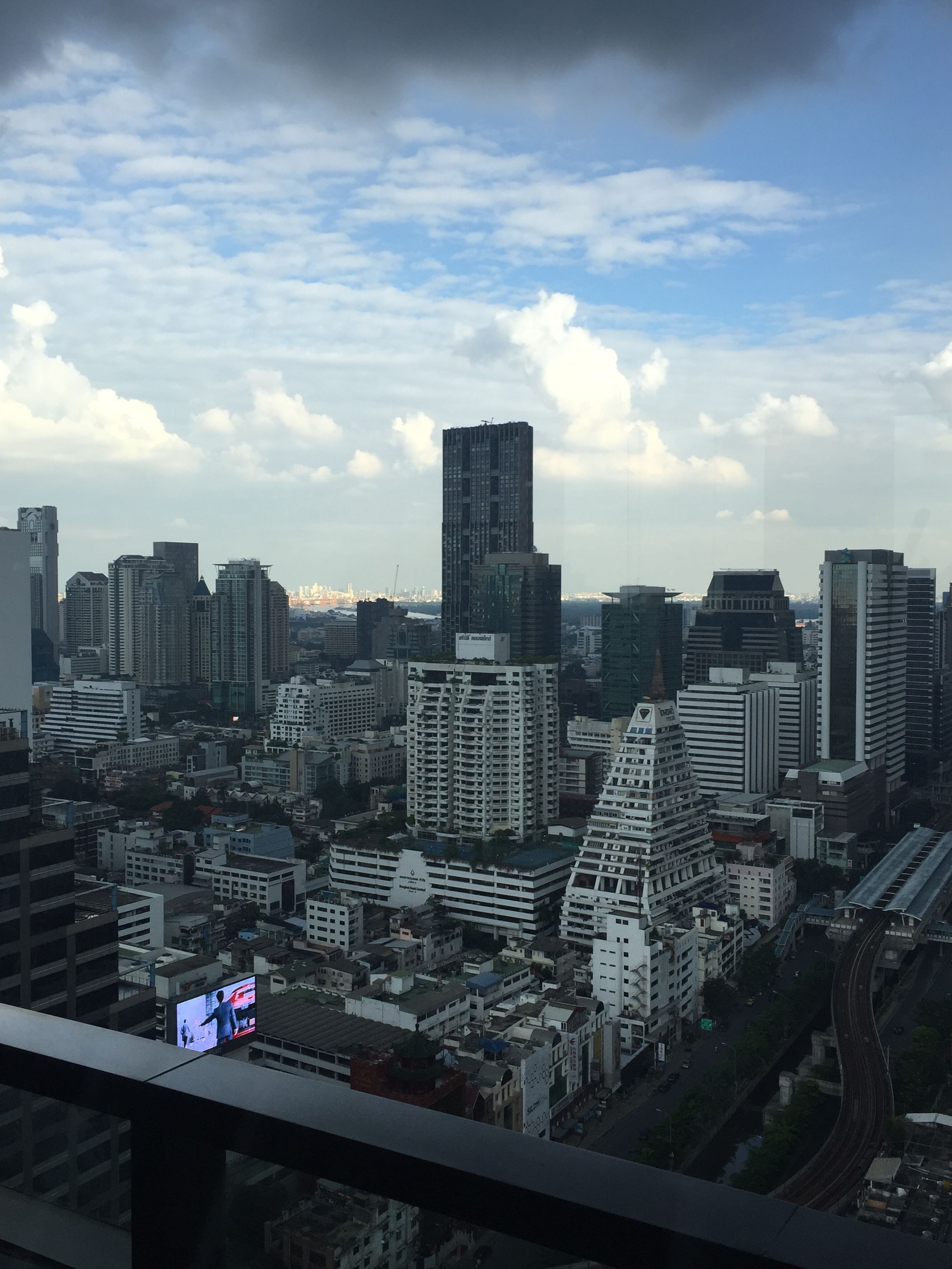 ถูกที่สุดในตึก – ขาย M Silom 1 ห้องนอน 51.70 ตรม. 