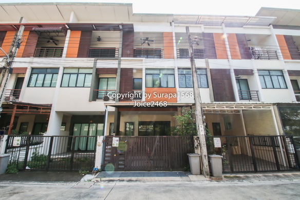 ขายทาวน์โฮม 3 ชั้น ซิกเนเจอร์ กัลปพฤกษ์ เอกชัย 17 ตร.ว ขายพร้อมผู้เช่า Yeild 5.4%
