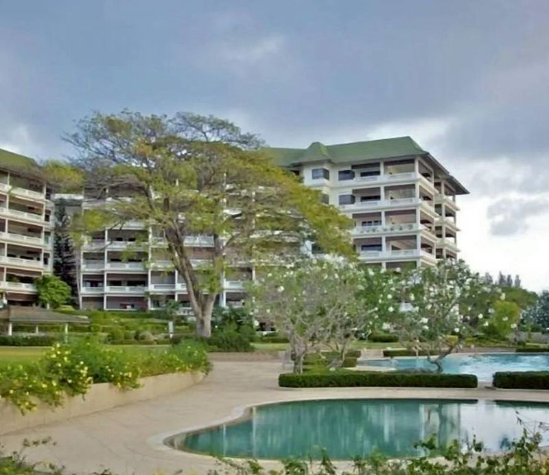 Peace of Mind Beachfront for rent Living at Na Jomtien, Pattaya