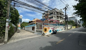 ขายบ้านเดี่ยว (เนื้อที่ 91 ตารางวา)  สุขุมวิท ซอย 65  เขตวัฒนา กทม.