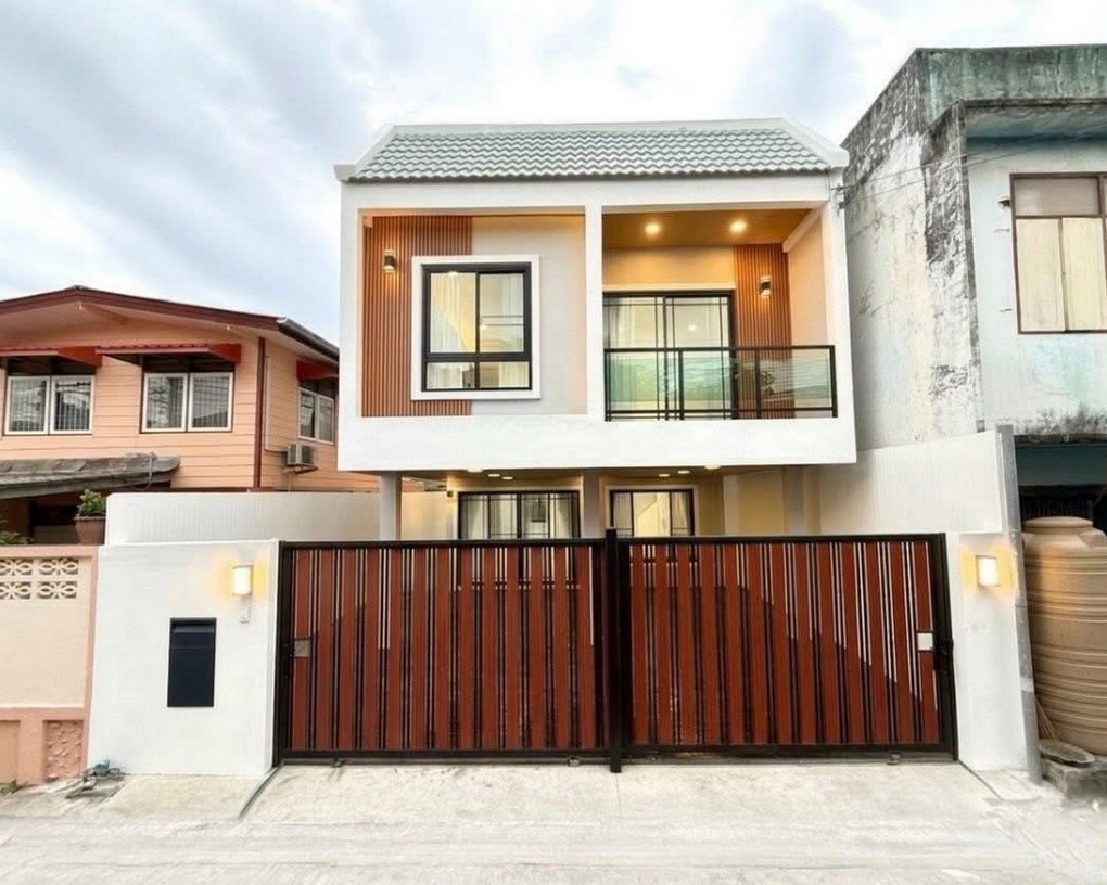 ขายบ้านเดี่ยวรีโนเวทใหม่ 3 ห้องนอน 3 ห้องน้ำ ซอยจรัญสนิทวงศ์ 46 บางยี่ขัน บางพลัด ใกล้ MRT บางยี่ขัน