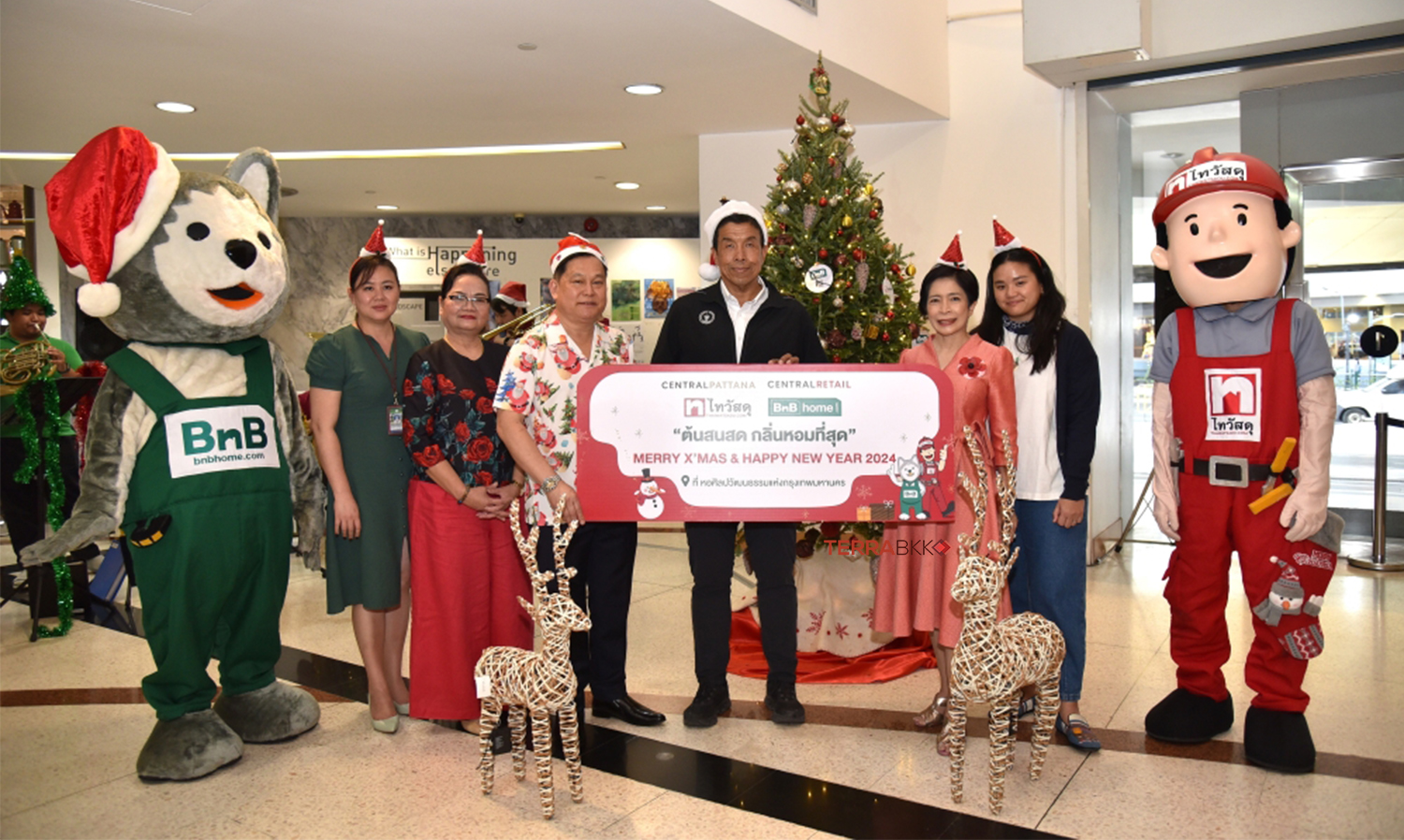 Thai Watsadu and BnB Home Support Colorful Bangkok 2023: Experience the Freshest Fragrant Balsam Fir Christmas Trees from Canada